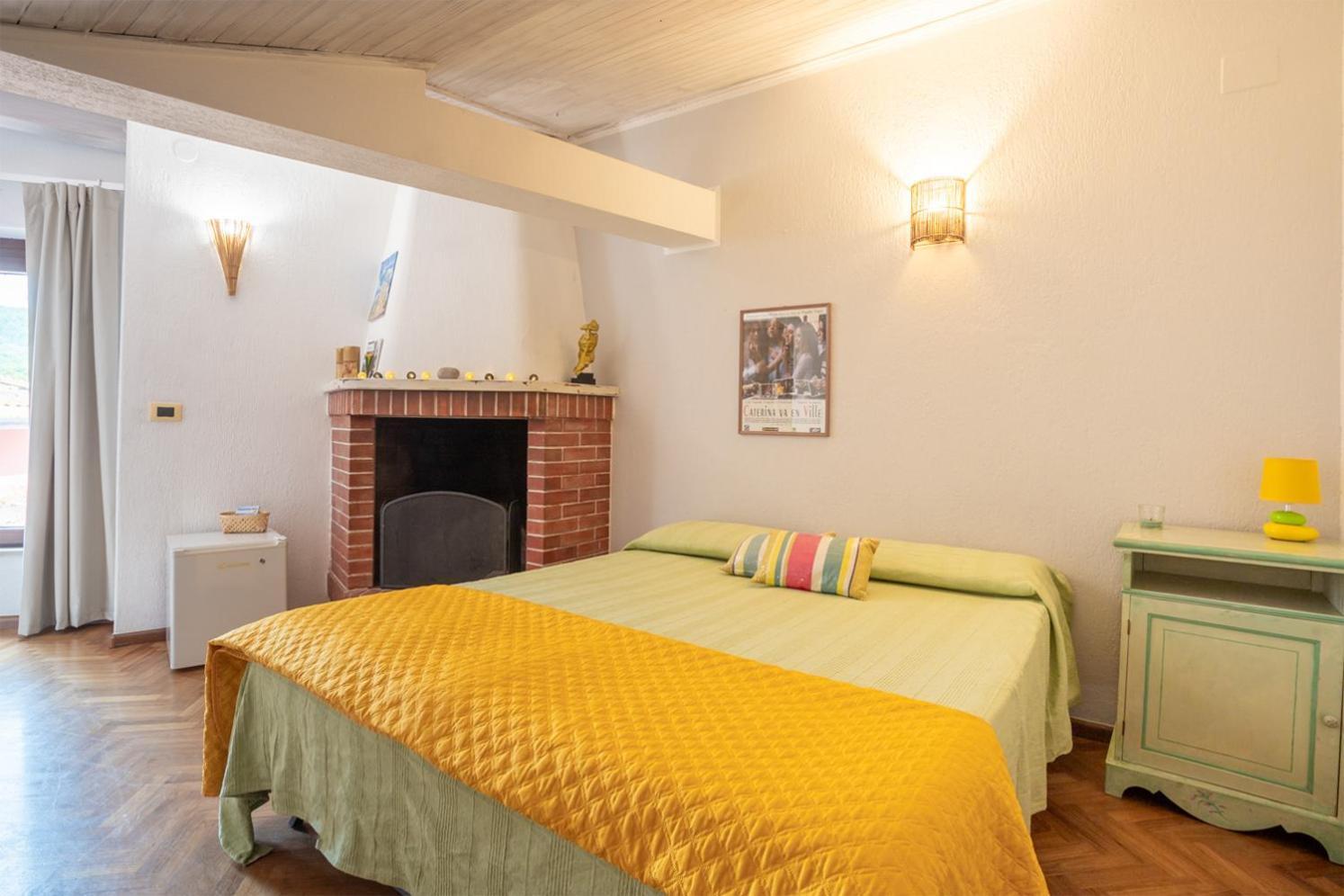 Maxi Paradiso - Guest House A Due Passi Dal Lago Trasimeno Torricella  Экстерьер фото