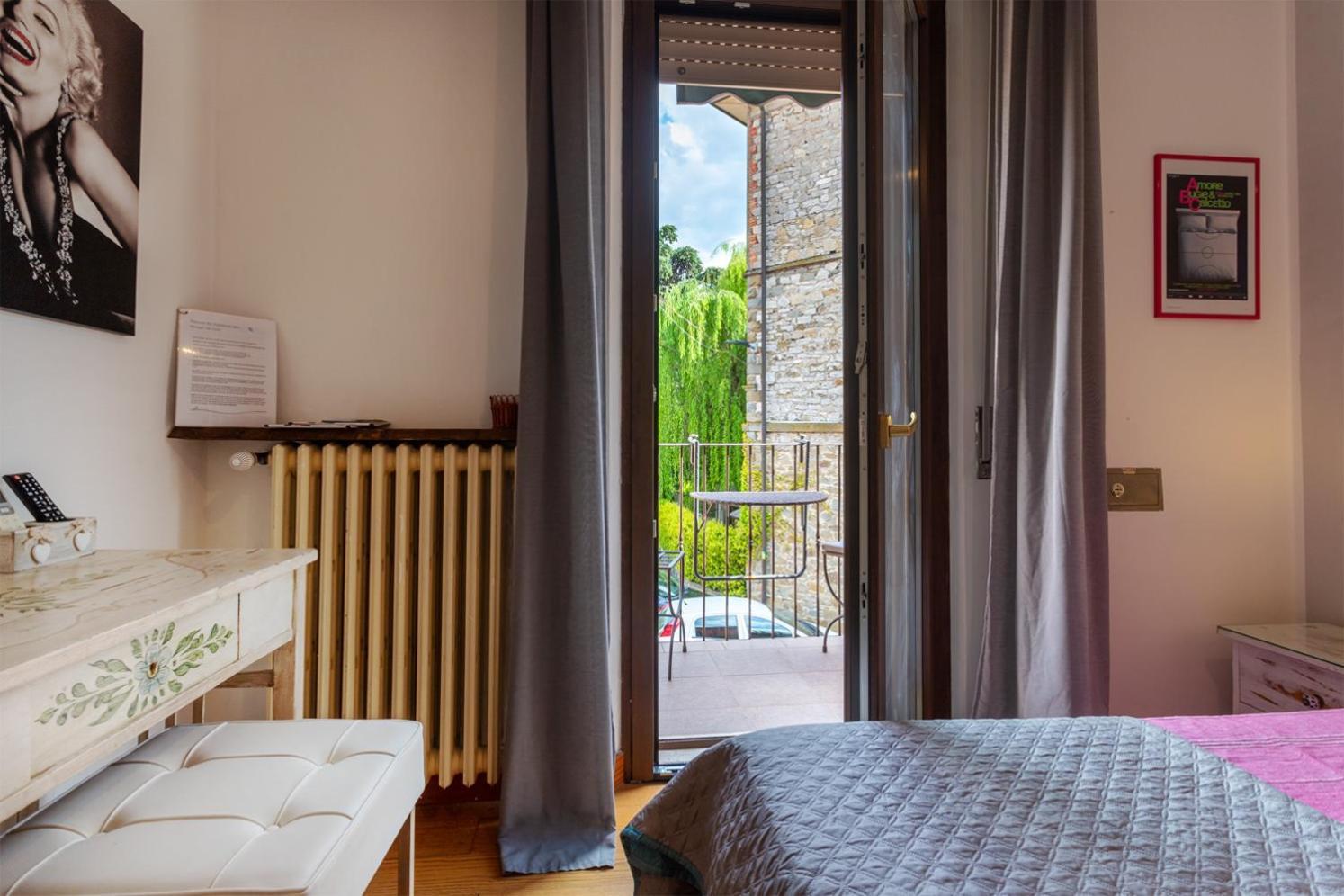 Maxi Paradiso - Guest House A Due Passi Dal Lago Trasimeno Torricella  Экстерьер фото